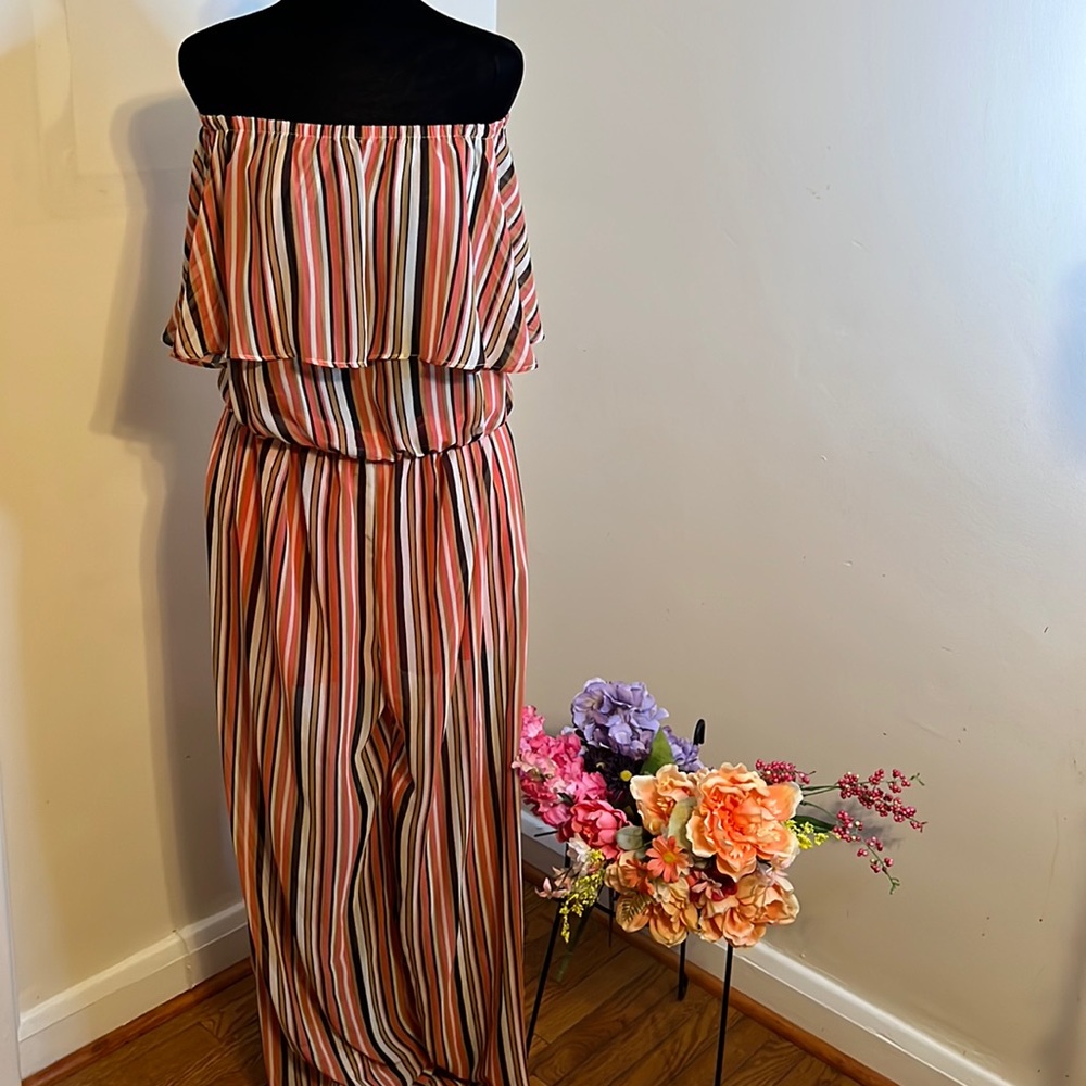 New York and Company Strip Off the Shoulders Romper/Jumpsuit
